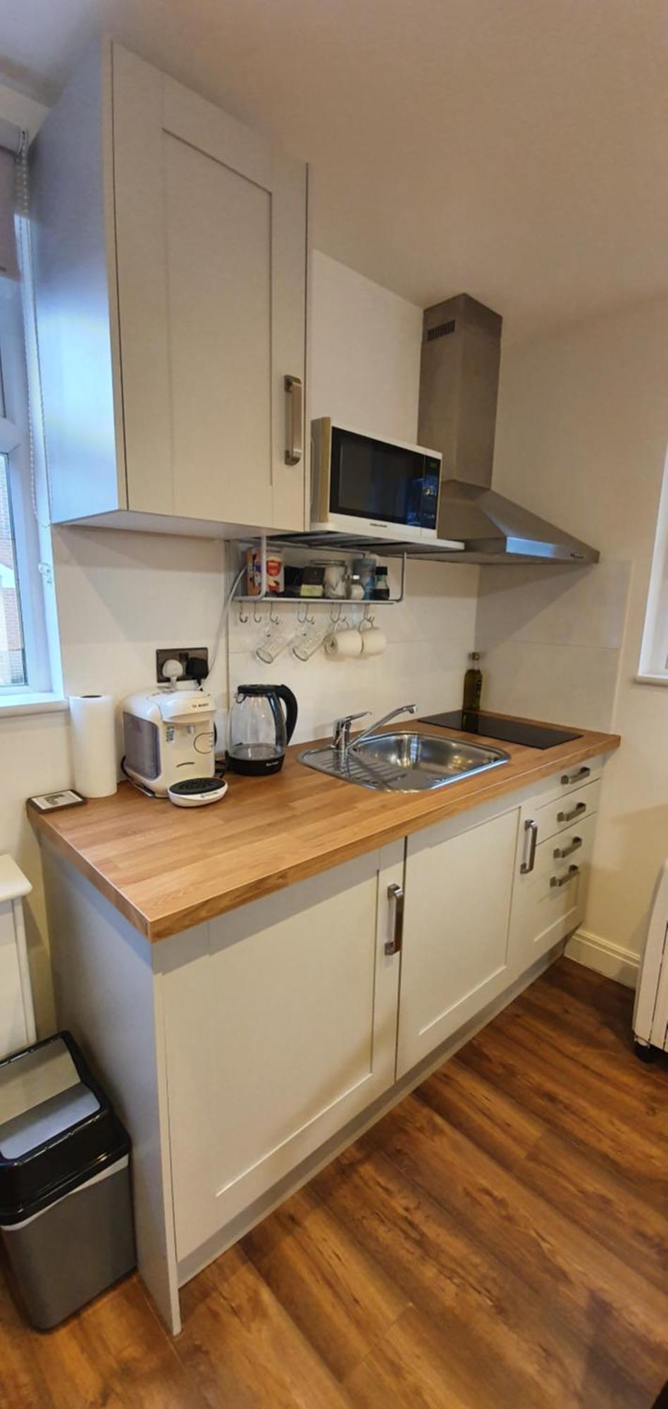 Self-contained Guest * Guildford